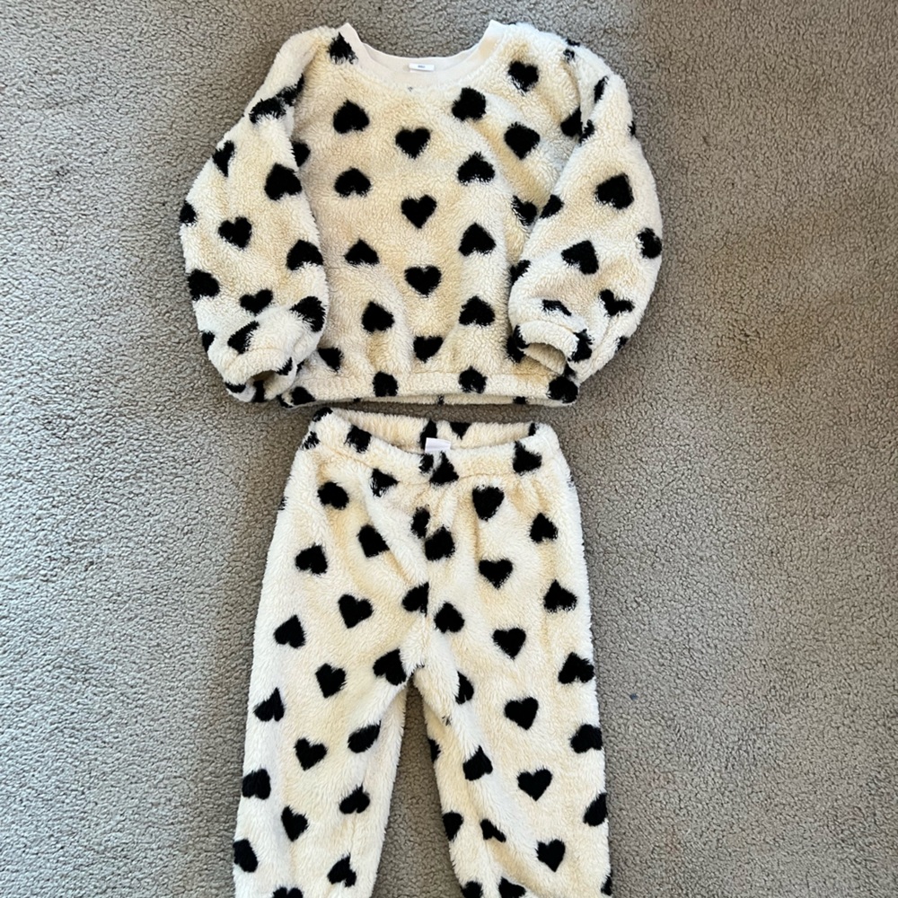 Baby Gap Sherpa Heart Set size 18-24M Valentine Set